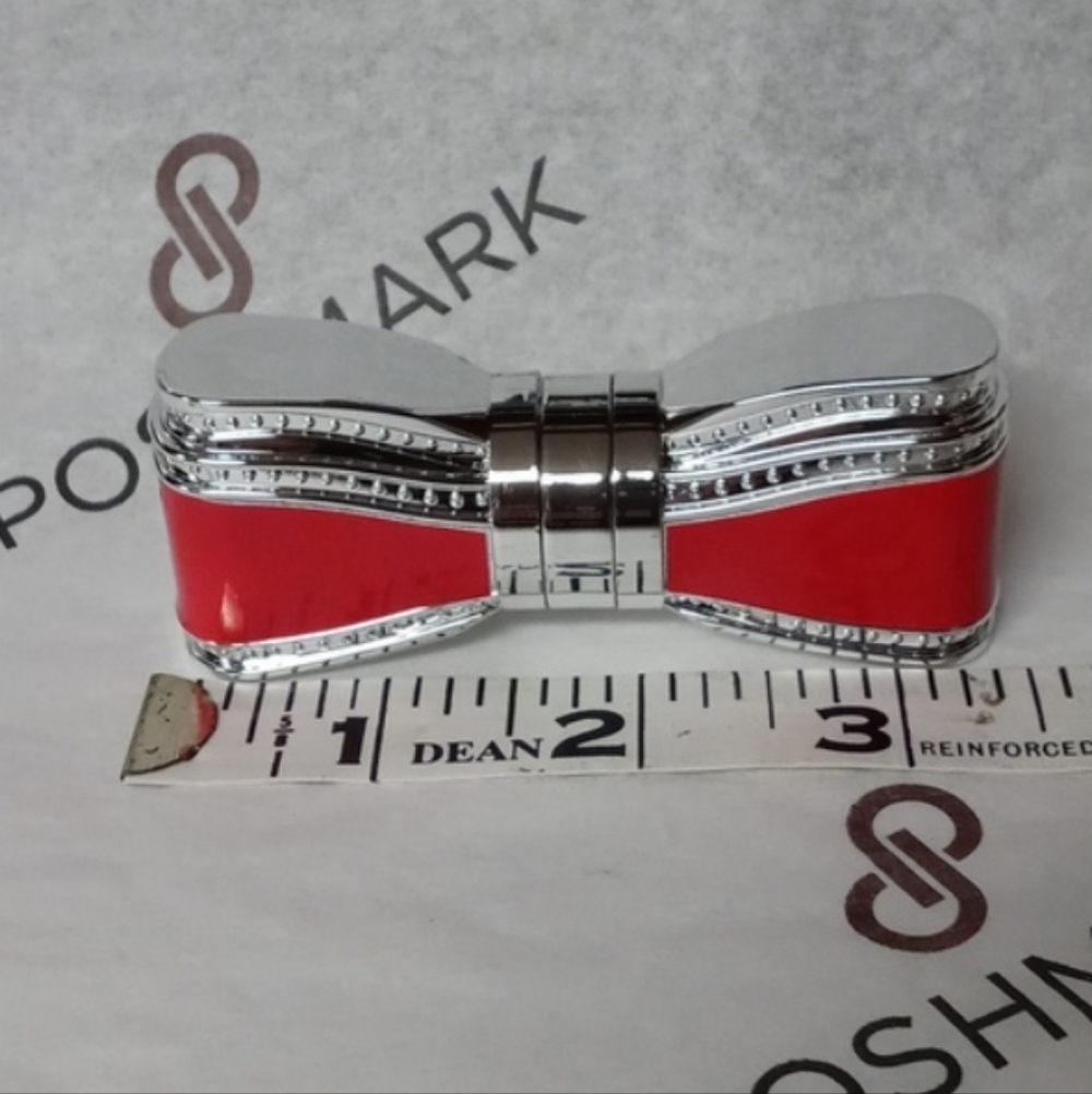 Handcrafted Minty Lip Balm In Red Bow Case Beauty Mint Flavored Lip Balm - Picture 3 of 3